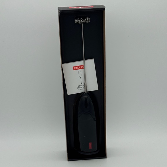 Bodum Black Milk Frother - Picture 3 of 3